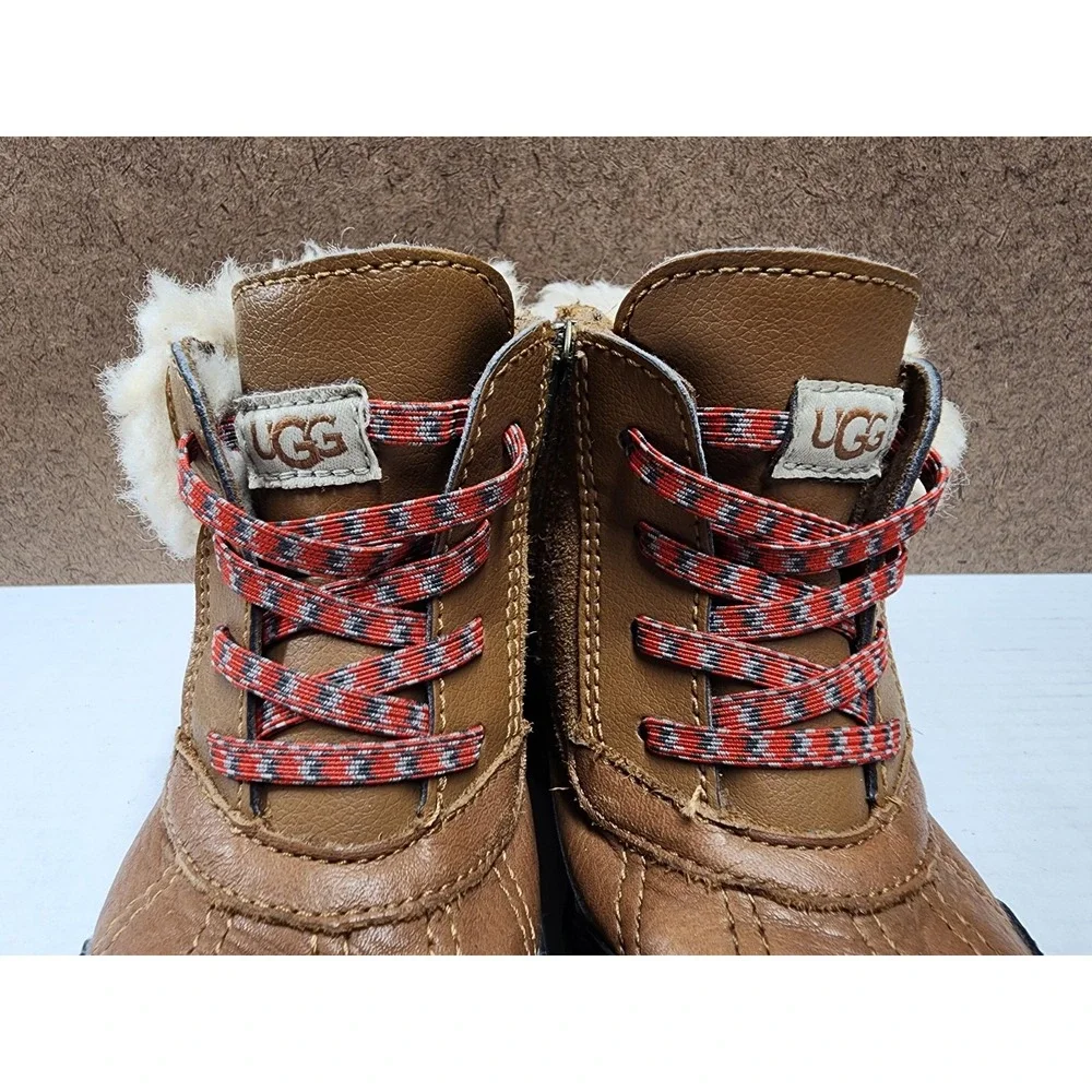UGG Kids Ashton Addie boots Tan Leather Suede Waterproof 1143666K Sz 12 Toddler